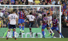 Arsenal's Gabriel Martinelli, second right, scores his side's opening goal during the English Premier League soccer match between Crystal Palace and Arsenal at Selhurst Park stadium in London, Friday, Aug. 5, 2022.  AP/RSS Photo