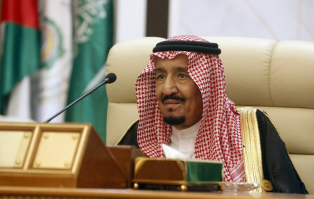 Saudi king's bodyguard shot in 'dispute'