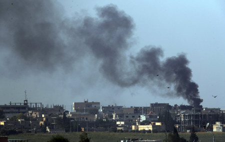 Turkish forces advance in Syria as US troops come under fire