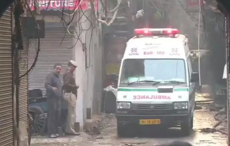 34 killed in grains market fire in Delhi