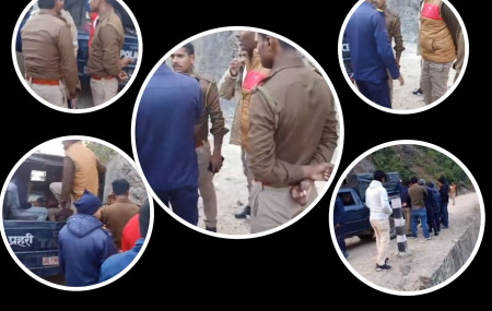 Indian policemen enter Nepal in uniform citing Visit Nepal Year