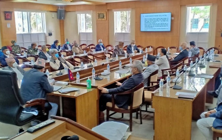 High level committee recommends lockdown extension