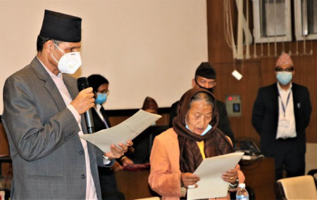Suvarna Jwarchan sworn in as HoR member