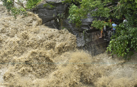 Heavy rainfall to continue for three days