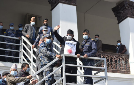 Dahal-Nepal faction applies with Election Commission for official recognition