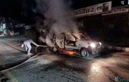 Normal life affected across country , Dahal-Nepal faction resorts to vandalism