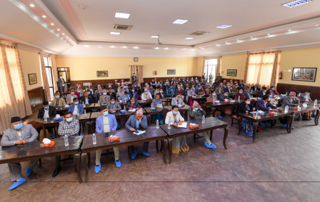 Oli forms UML parliamentary board also including Khanal, Nepal
