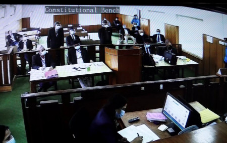 Lawyers of petitioner, defense finish pleading, two hours for Amicus Curiae