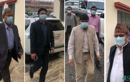 Khanal-Nepal faction leaders reach to stop UML standing committee meeting