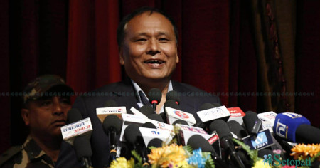 />
                                                                    </figure>
                                <span class=