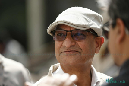 />
                                                                    </figure>
                                <span class=