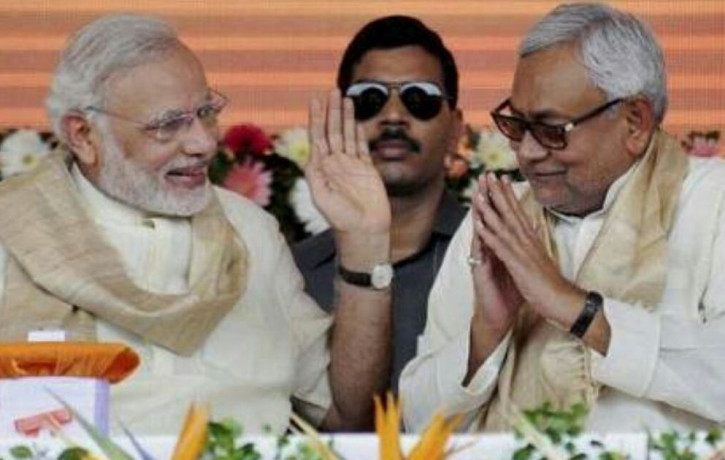 PTI file photo of Indian PM Narendra Modi (l) and Bihar CM Nitish Kumar.