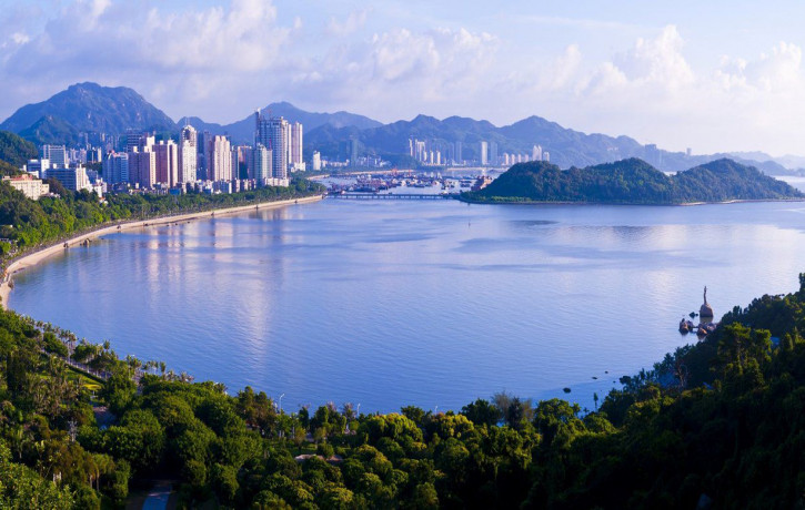 Zhuhai wows tourists with its mountain-sea connection and leafy green spaces (Shasha Zhuhai)