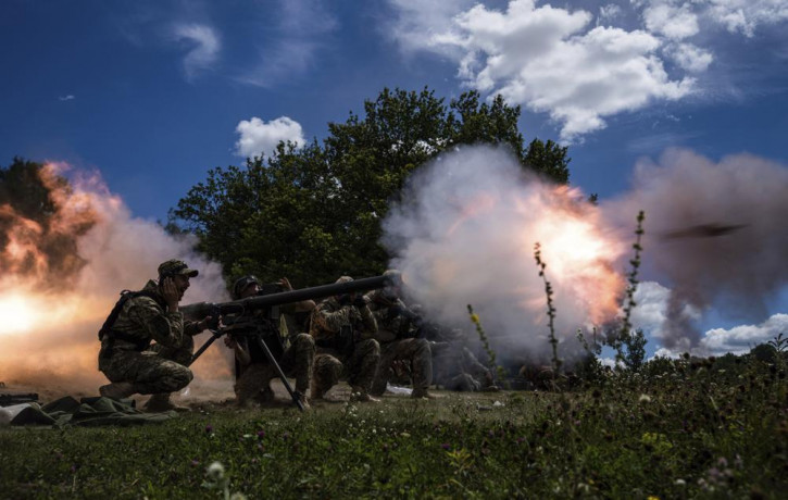 Ukrainian servicemen shoot with SPG-9 recoilless gun during training in Kharkiv region, Ukraine, Tuesday, July 19, 2022. AP/RSS Photo