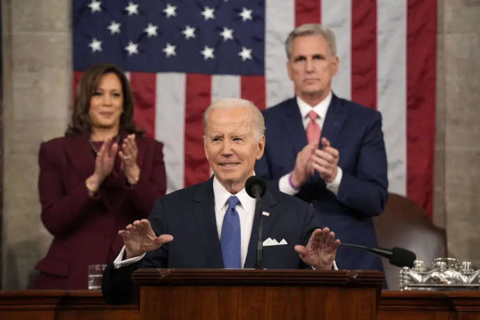 US President Joe Biden delivers the State of the Union address to a joint session of Congress at the U.S. Capitol, Tuesday, Feb. 7, 2023, in Washington, as Vice President Kamala Harris and House Speaker Kevin McCarthy of Calif., applaud. AP/RSS Photo