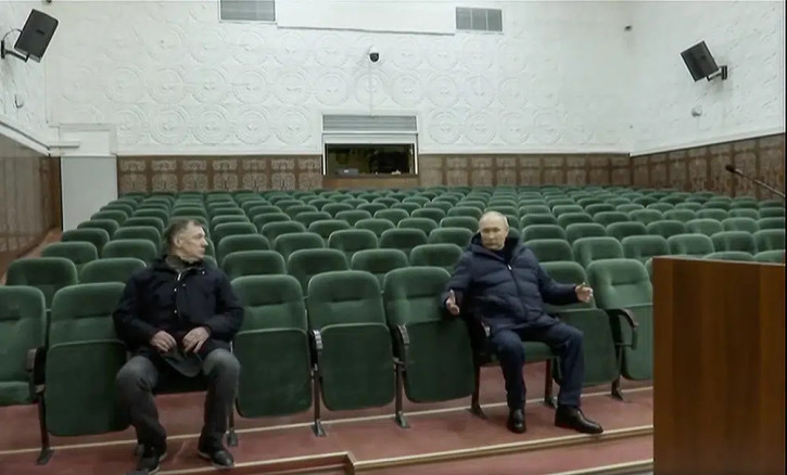 In this photo taken from video released by Russian TV Pool on Sunday, March 19, 2023, Russian President Vladimir Putin gestures while speaking to Russian Deputy Prime Minister Marat Khusnullin, left, at the Mariupol theater during his visit to Mariupol in Russian-controlled Donetsk region, Ukraine. (AP/RSS Photo)