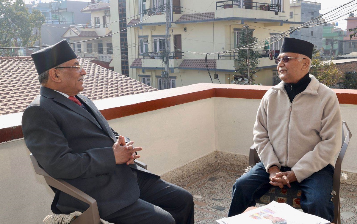 File Photo of Dahal (l) and Oli