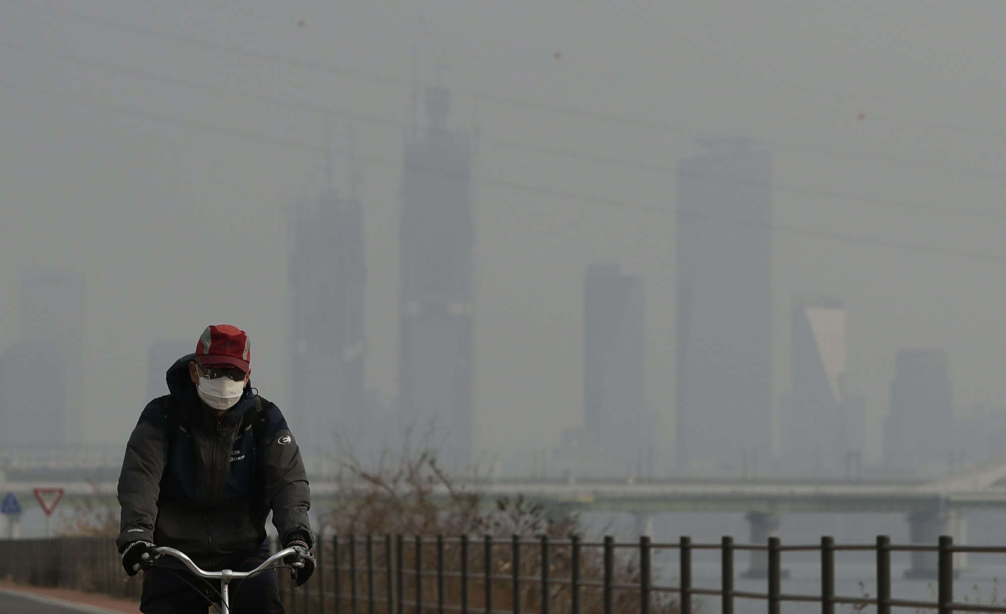 S. Korea proposes rain project with China to clean Seoul air