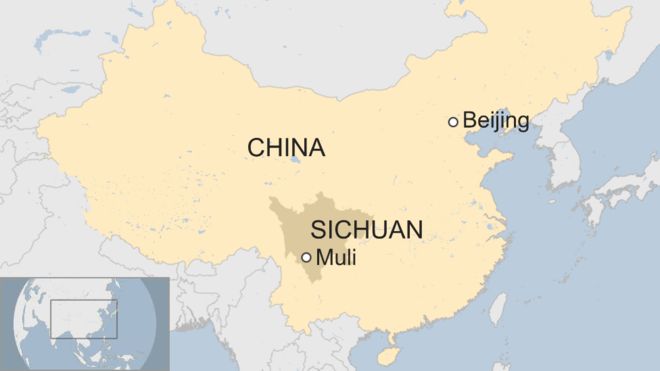 China says 30 killed fighting mountain forest fire