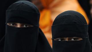 Sri Lanka emergency law bans face coverings