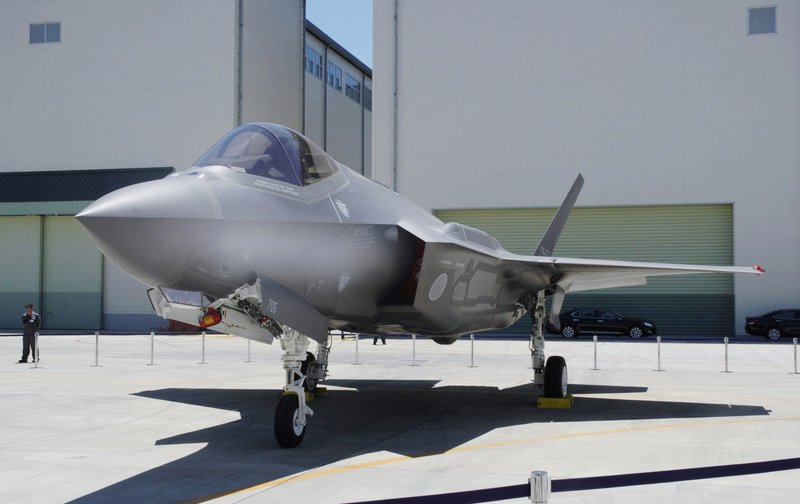 Japanese air force stealth fighter jet crashes in Pacific