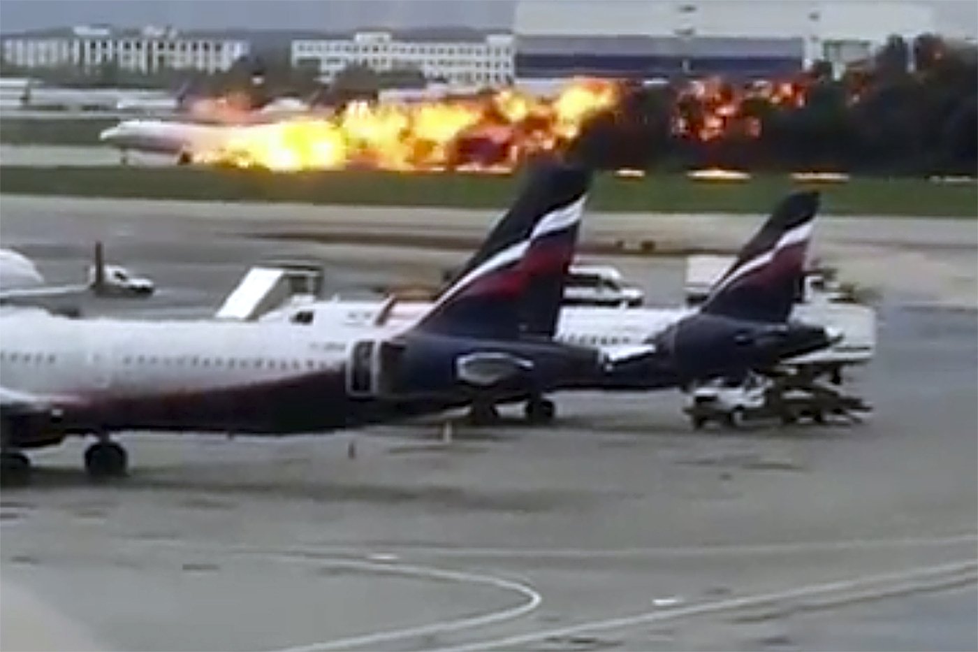 At least 40 killed after Russian plane’s emergency landing