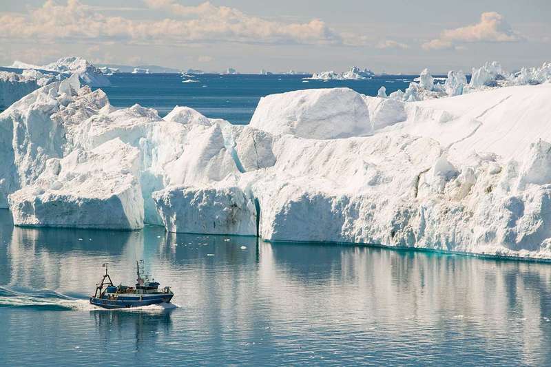 Sea level could rise by 2 meters by 2100 displacing millions