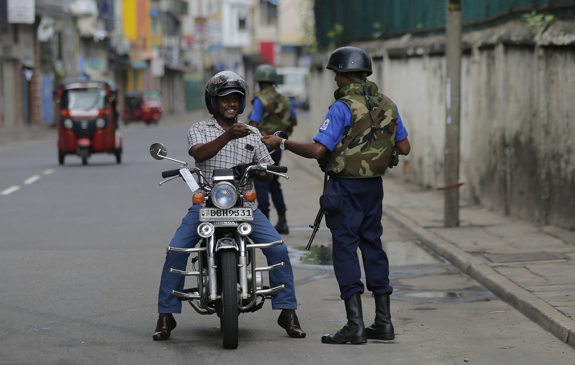 Catholic services in Sri Lanka capital canceled for 2nd week
